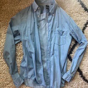 Uniqlo – Men's Light Blue Button Down Shirt